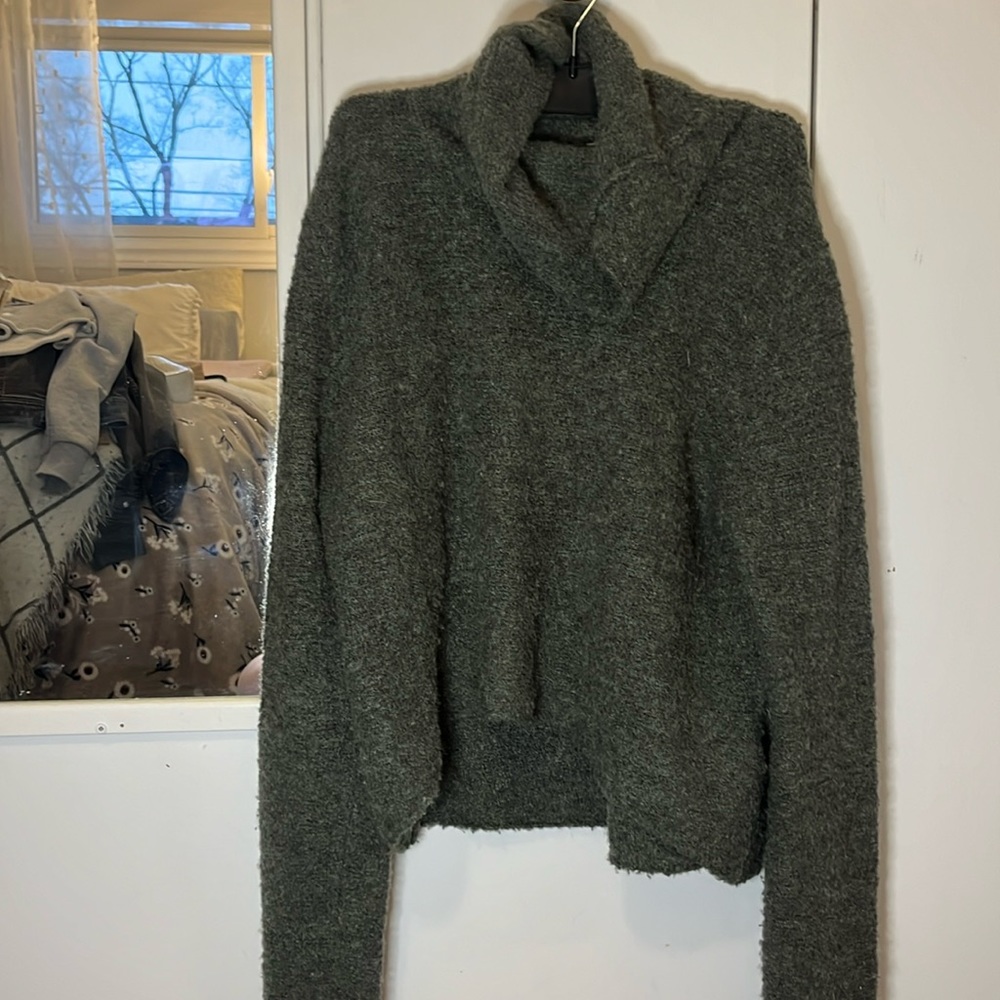 H&M turtle neck